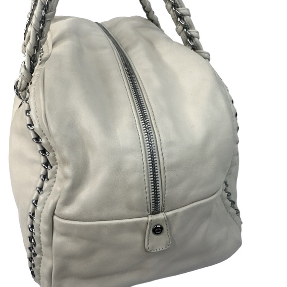 CHANEL CALF LEATHER MEDIUM LUXE LIGNE BEIGE BOWLER shoulder bag - Picture 5 of 16
